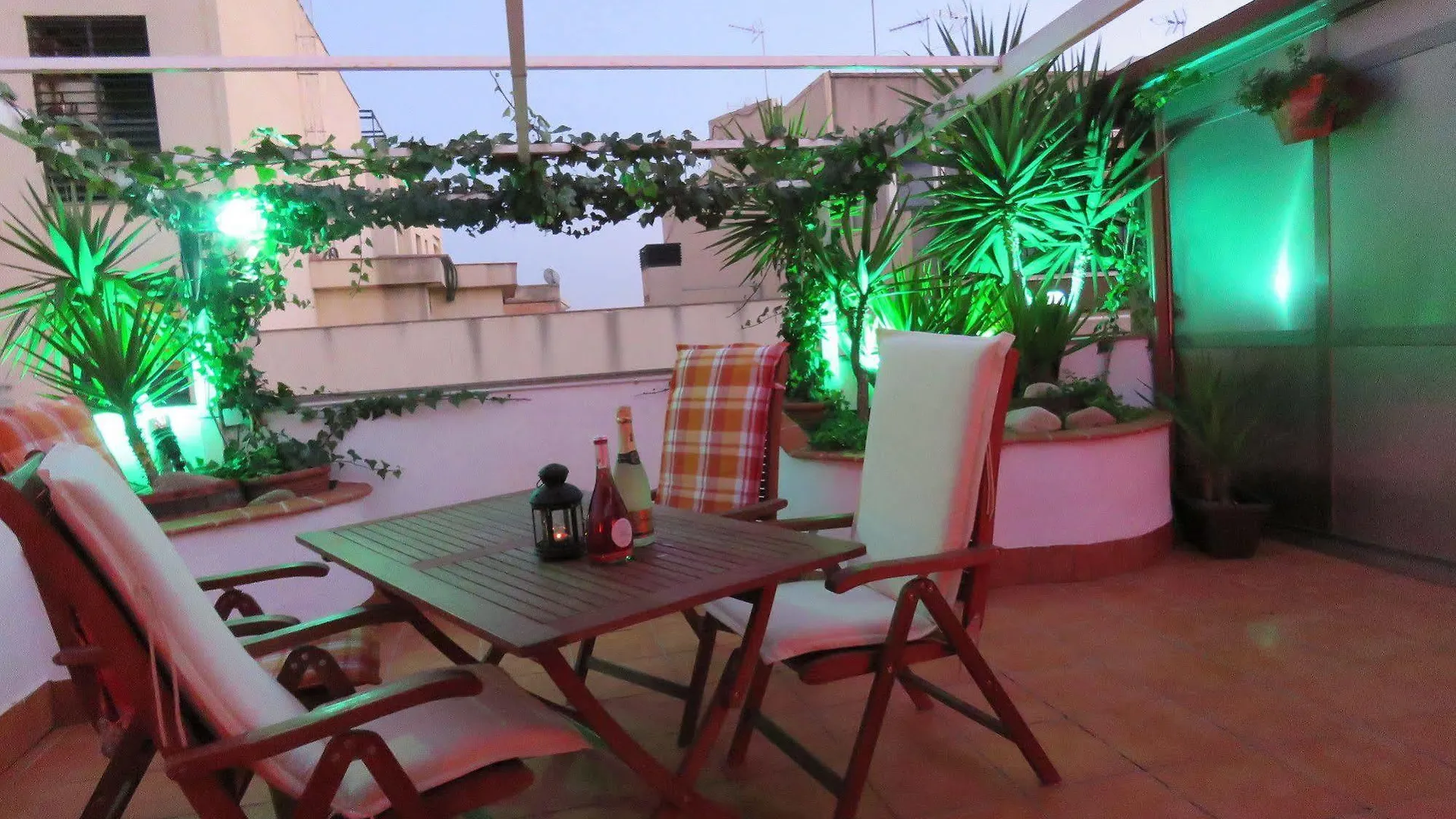 Apartamentos Atico Airport Barcelona, Terraza Y Barbacoa Viladecans