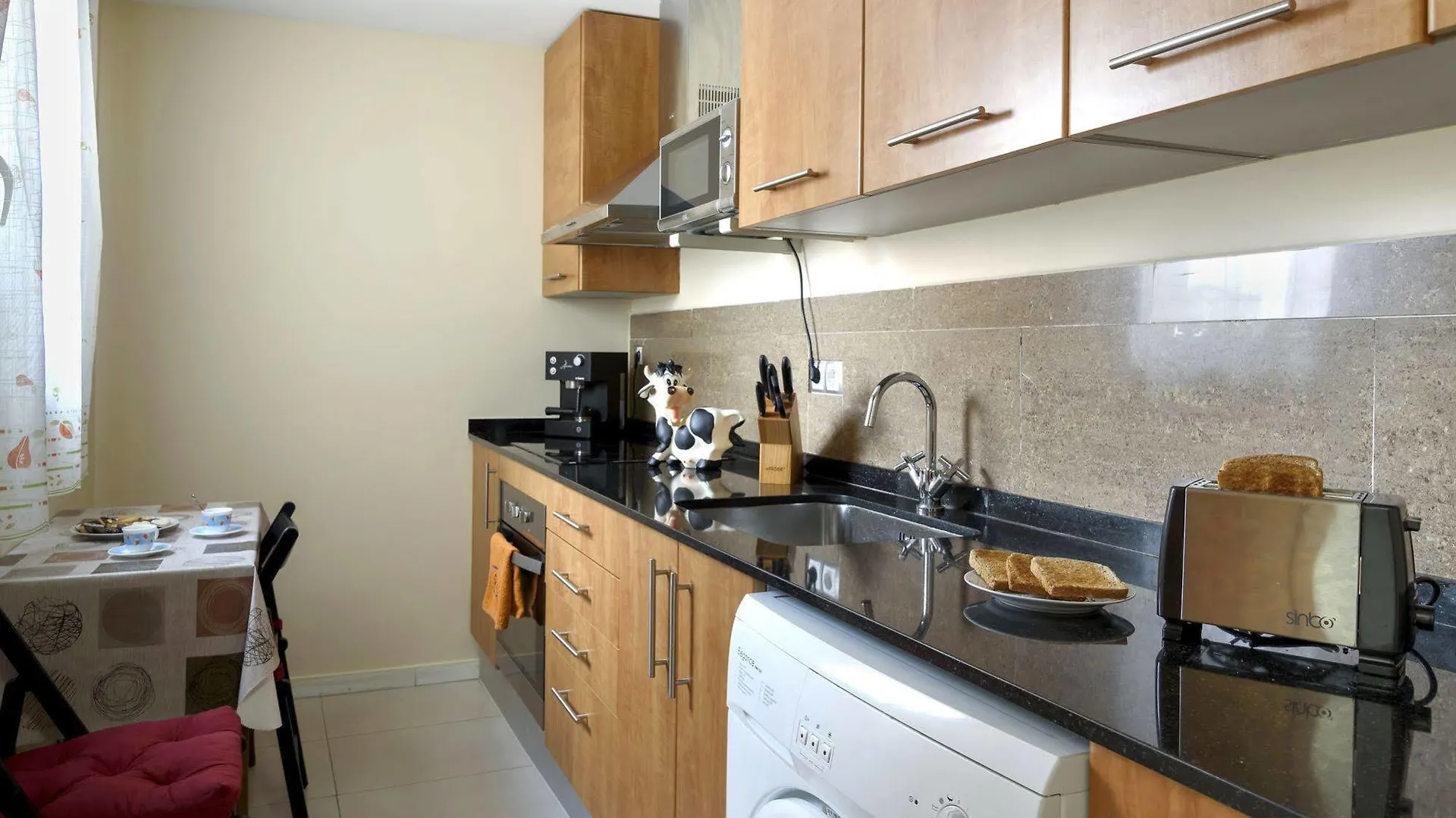 Apartamentos Atico Airport Barcelona, Terraza Y Barbacoa Viladecans